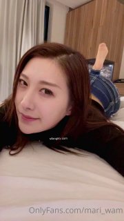 夕阳红图网曝门事件长相甜美性感的知名网红美女杜陈映和女闺蜜老公偷吃自拍外泄